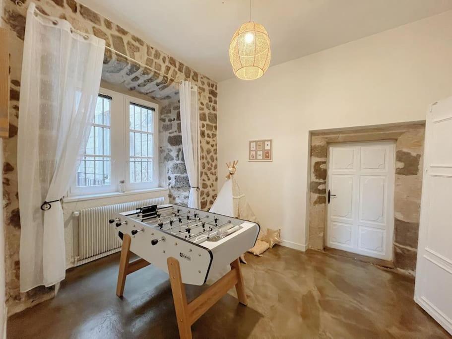 Logis Du Chandelier Le Puy-en-Velay المظهر الخارجي الصورة