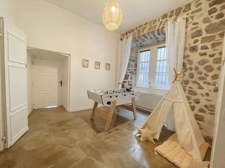 Logis Du Chandelier Le Puy-en-Velay المظهر الخارجي الصورة