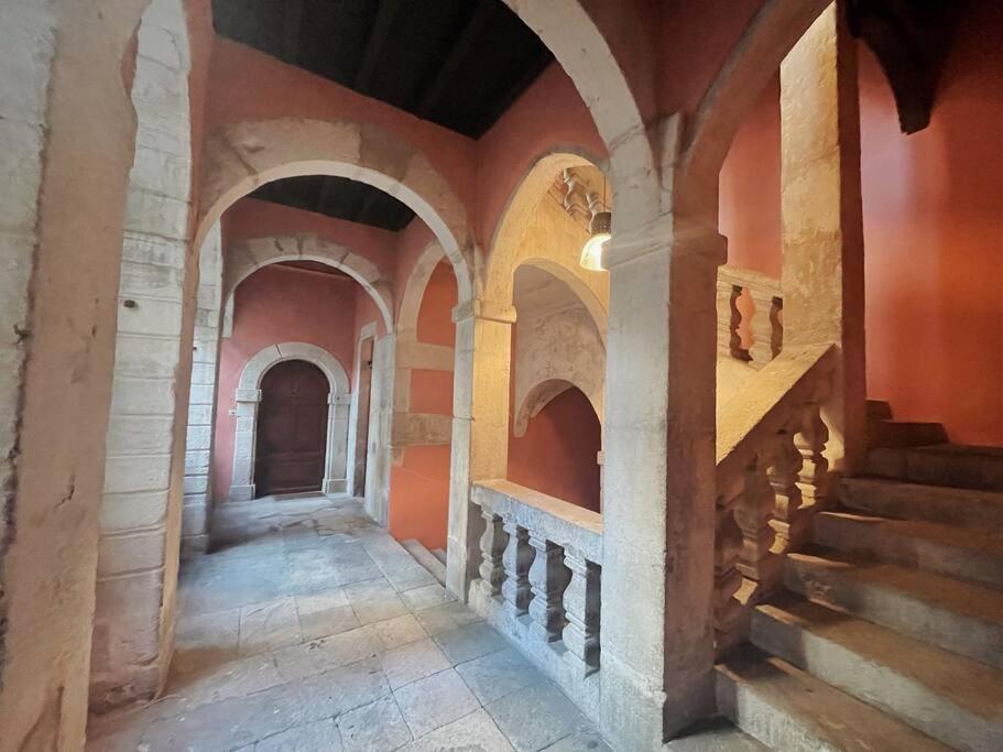 Logis Du Chandelier Le Puy-en-Velay المظهر الخارجي الصورة